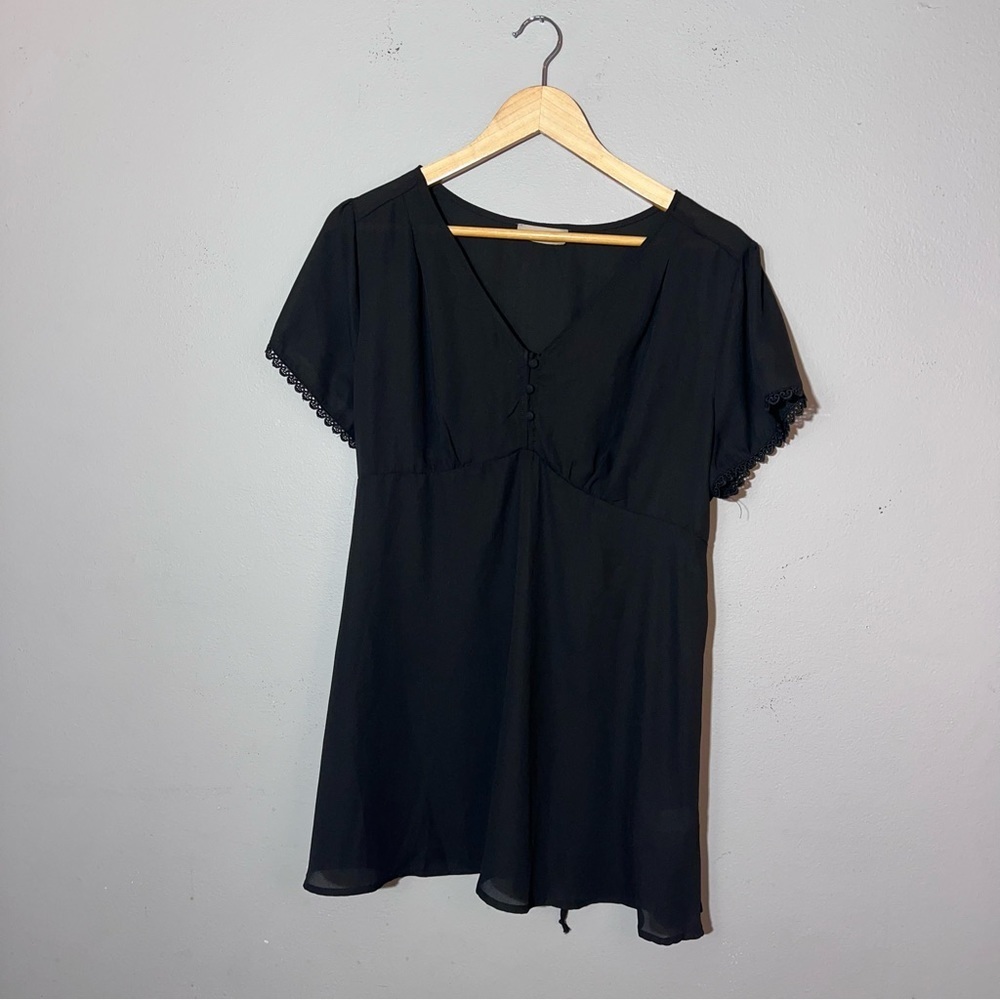 Full Moon Maternity Short Sleeve Crochet Trim V-Neck Blouse in Black Size XL